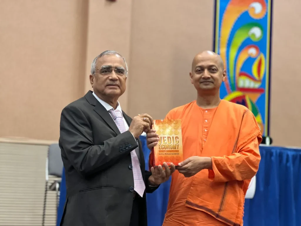The International Book release of “Vedic Economy” at New Jersey Convention and Exposition Center Edison, NJ, USA, on 24th June 2023. In the presence of Swami Sarvapriyananda, Minister & Spiritual Leader, Vedanta Society of New York