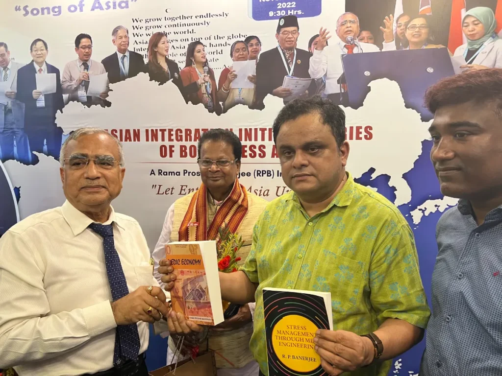 Presenting the books “Vedic Economy”, “Stress Management through Mind Engineering” to Mr. Bratya Basu, Hon'ble Minister-in-Charge. Department of School Education,Govt. of West Bengal at the official stall of EIILM-Kolkata at 47th Kolkata International Book Fair