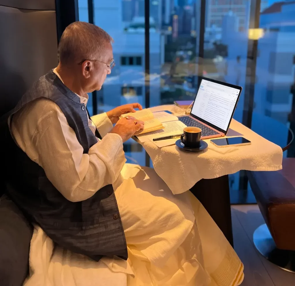 “Divine Life” Talk Session from Singapore